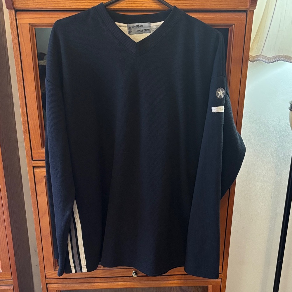 Men’s V-Neck Navy Military Sweater